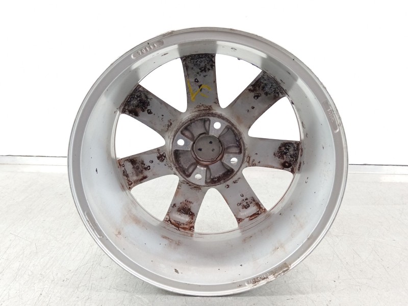 Recambio de llanta para peugeot 308 confort referencia OEM IAM 9680729880  