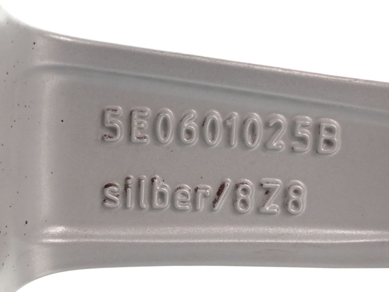 Recambio de llanta para skoda octavia iii combi (5e5, 5e6) 1.6 tdi referencia OEM IAM 5E0601025B  