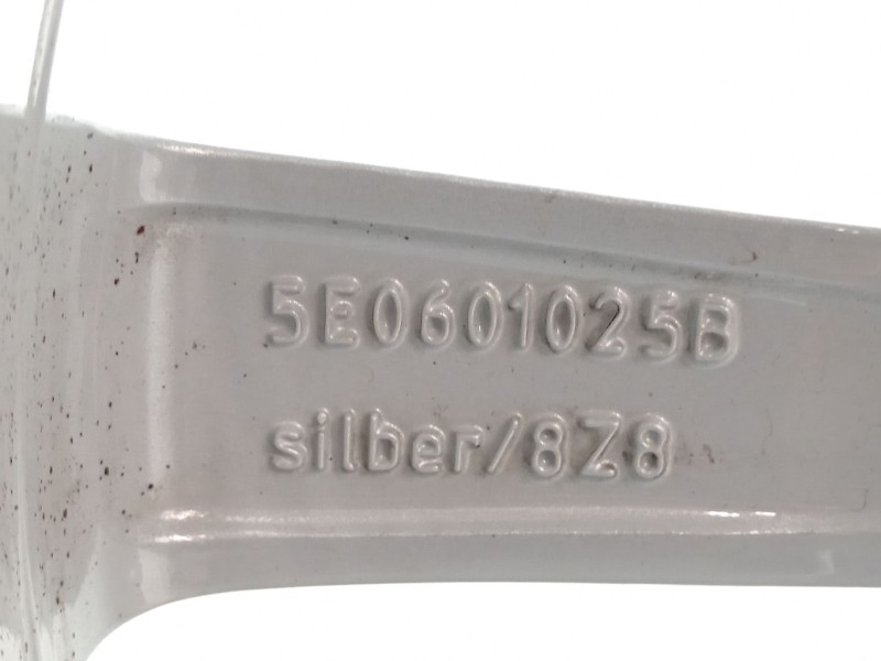 Recambio de llanta para skoda octavia iii combi (5e5, 5e6) 1.6 tdi referencia OEM IAM 5E0601025B  