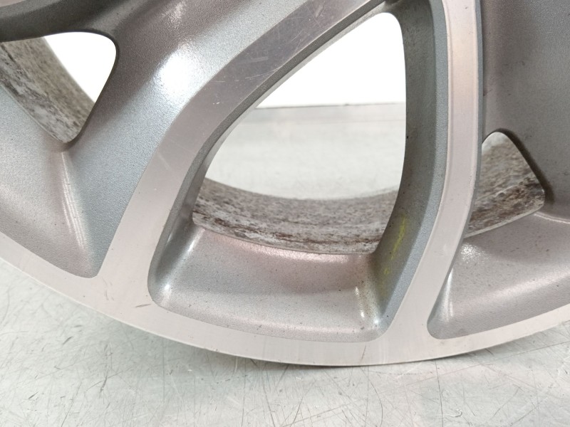 Recambio de llanta para citroën c-crosser xtr referencia OEM IAM J18X7JJ 38  