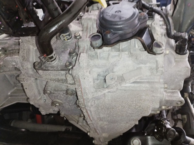 Recambio de caja cambios para toyota auris (_e18_) 1.8 hybrid (zwe186_) referencia OEM IAM 3JM  