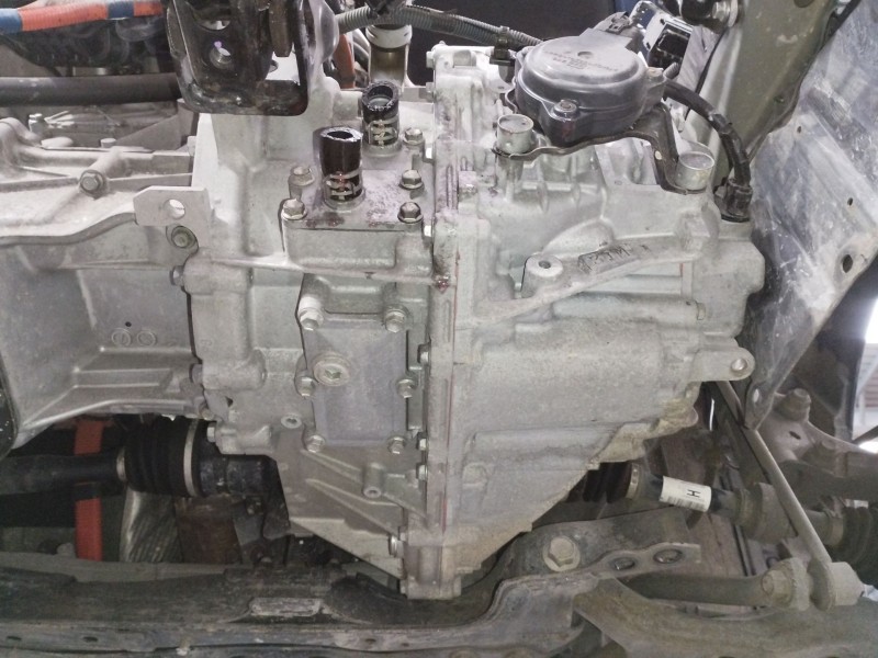 Recambio de caja cambios para toyota auris (_e18_) 1.6 (zre181_, zre185_) referencia OEM IAM 3JM  