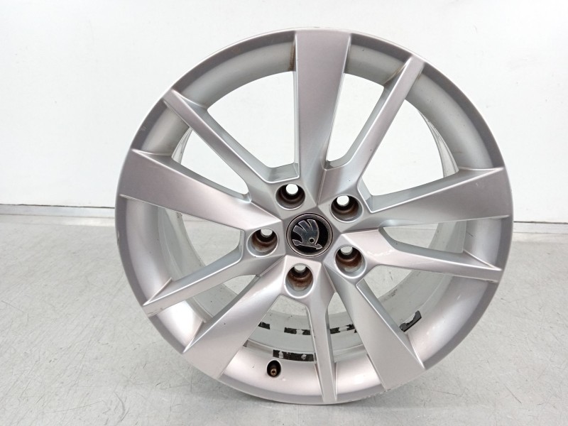 Recambio de llanta para skoda octavia lim. (5e3) l&k referencia OEM IAM 5E0601025  