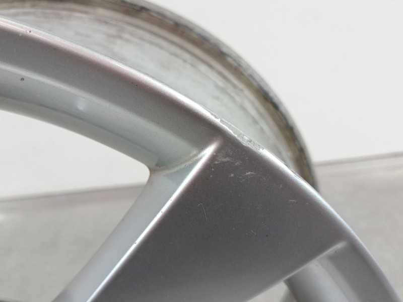 Recambio de llanta para skoda octavia lim. (5e3) l&k referencia OEM IAM 5E0601025  