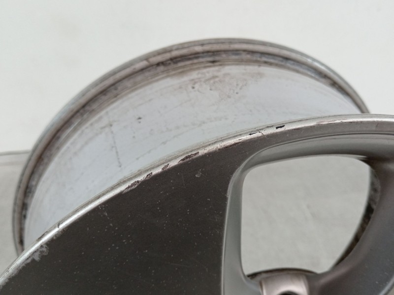 Recambio de llanta para kia carens ( ) concept referencia OEM IAM 52910A41  