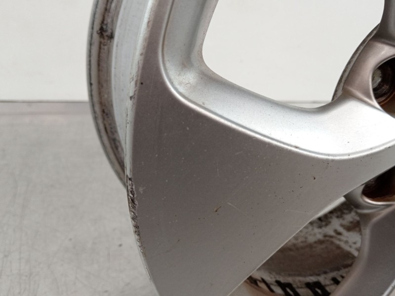 Recambio de llanta para kia carens ( ) concept referencia OEM IAM 52910A41  