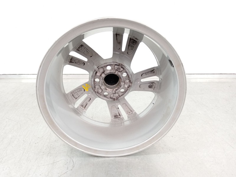 Recambio de llanta para skoda fabia combi active referencia OEM IAM 6V0601025  