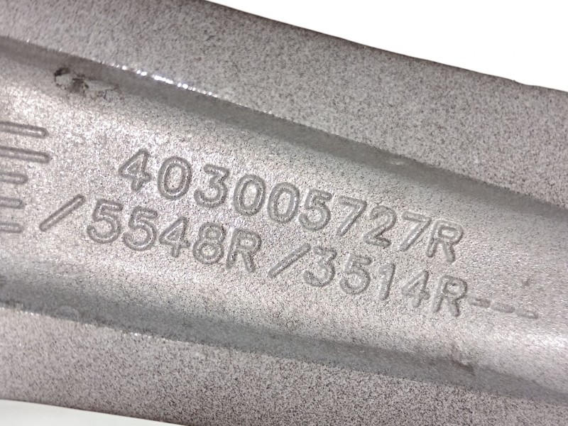 Recambio de llanta para renault captur zen referencia OEM IAM 403005727R  