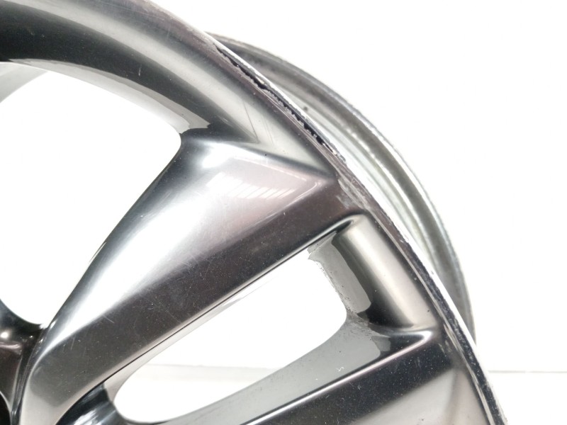 Recambio de llanta para hyundai santa fe (dm) style 4wd referencia OEM IAM 529102W190  