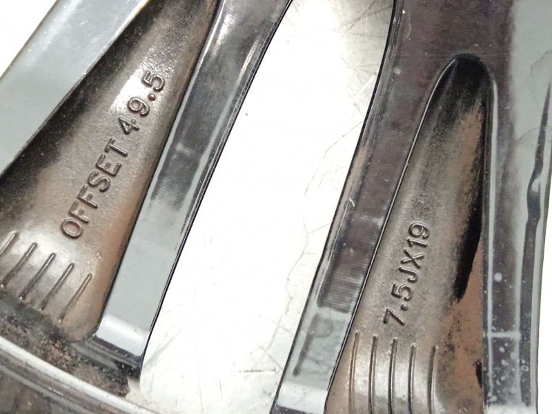 Recambio de llanta para hyundai santa fe (dm) style 4wd referencia OEM IAM 529102W190  