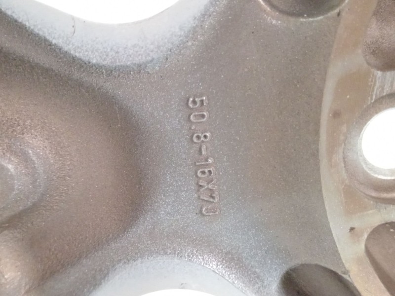 Recambio de llanta para jeep gr.cherokee (wj/wg) 3.1 td laredo referencia OEM IAM 5GT99   Recambio de llanta para jeep gr.cherokee (wj/wg) 3.1 td laredo referencia OEM IAM 5GT99