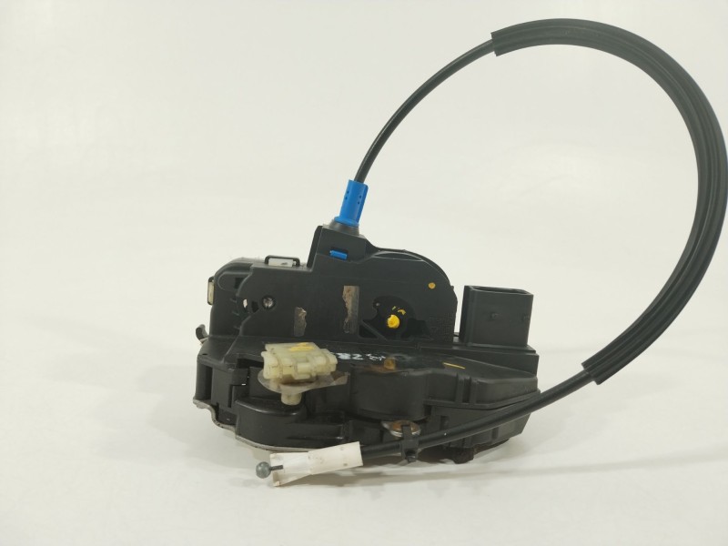 Recambio de cerradura puerta delantera izquierda para opel astra j lim. selective referencia OEM IAM 13577983  