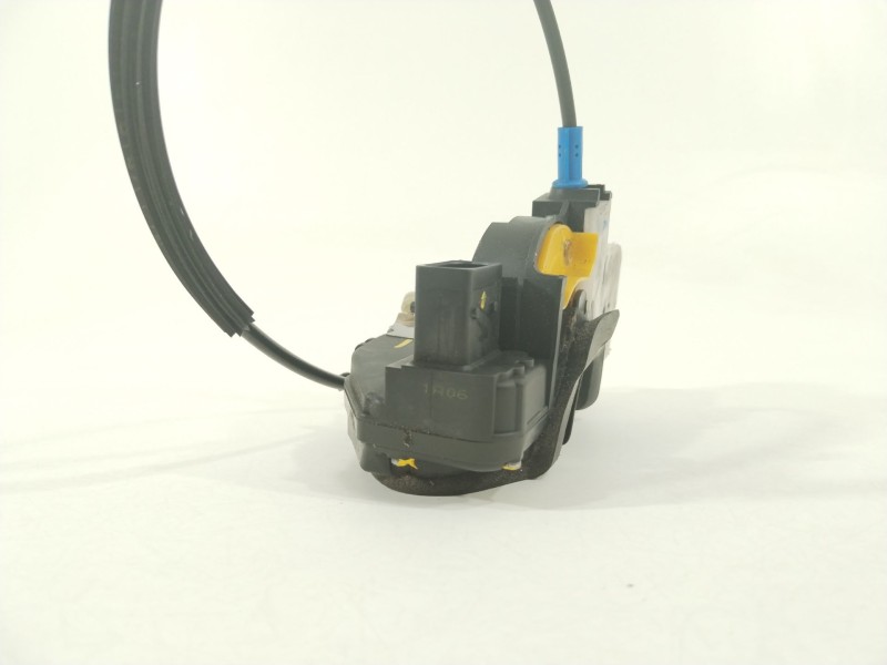 Recambio de cerradura puerta delantera izquierda para opel astra j lim. selective referencia OEM IAM 13577983  