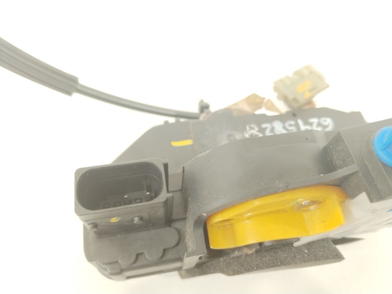 Recambio de cerradura puerta delantera izquierda para opel astra j lim. selective referencia OEM IAM 13577983  