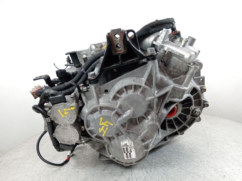 Recambio de caja cambios para kia cee´d (jd) 1.6 crdi 136 referencia OEM IAM D24U  D24UGD