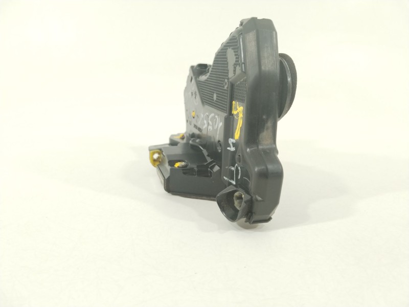 Recambio de cerradura puerta delantera izquierda para toyota corolla (e15) high referencia OEM IAM 6904042241  