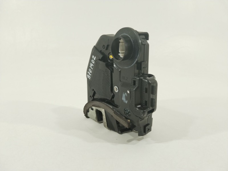 Recambio de cerradura puerta trasera izquierda para toyota avensis (t27) active referencia OEM IAM 6906005050  