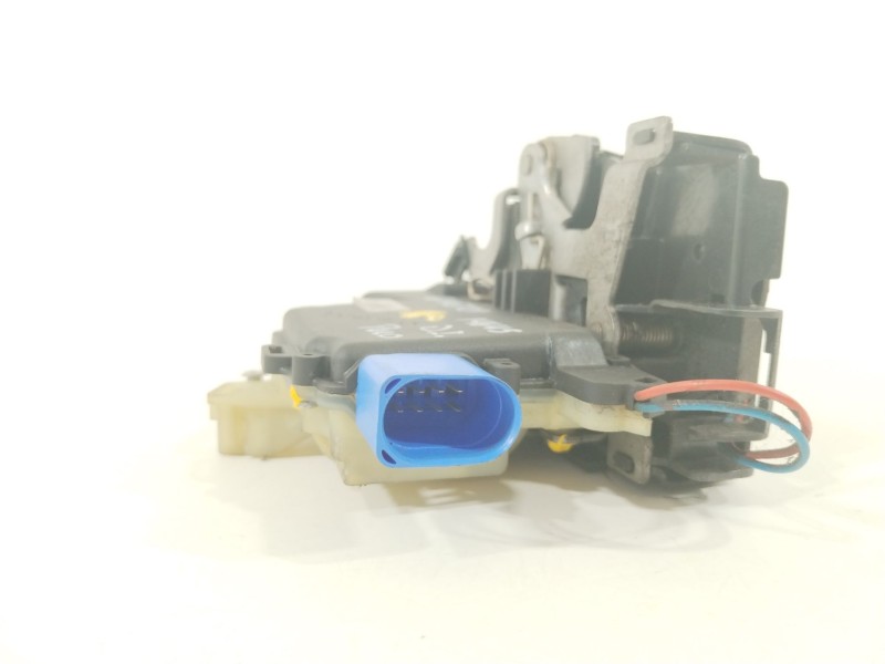 Recambio de cerradura puerta delantera izquierda para volkswagen polo iv (9n_, 9a_) 1.4 tdi referencia OEM IAM C3B1837015AQ  