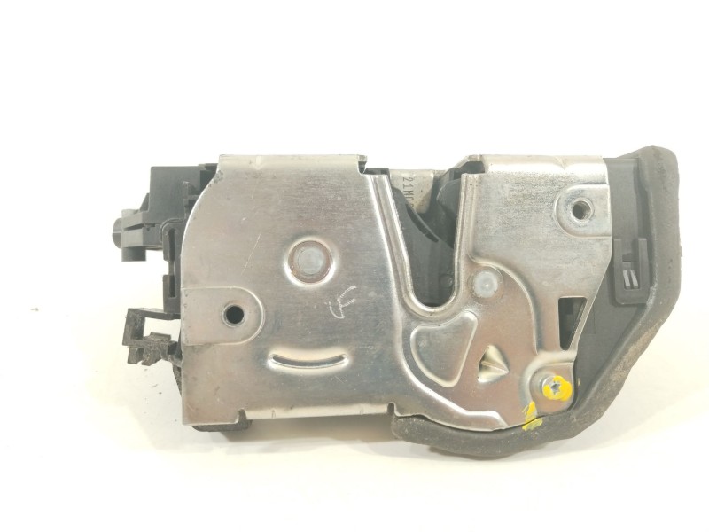 Recambio de cerradura puerta delantera derecha para bmw serie 3 berlina (e90) 320d referencia OEM IAM 7229466  