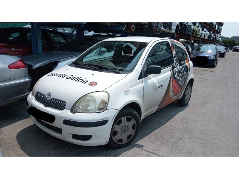 toyota yaris (_p1_) del año 2004