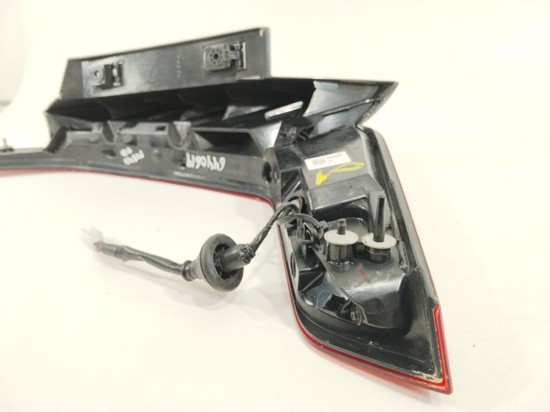 Recambio de piloto trasero derecho para kia niro (de) 1.6 gdi hybrid referencia OEM IAM 92402AT000  