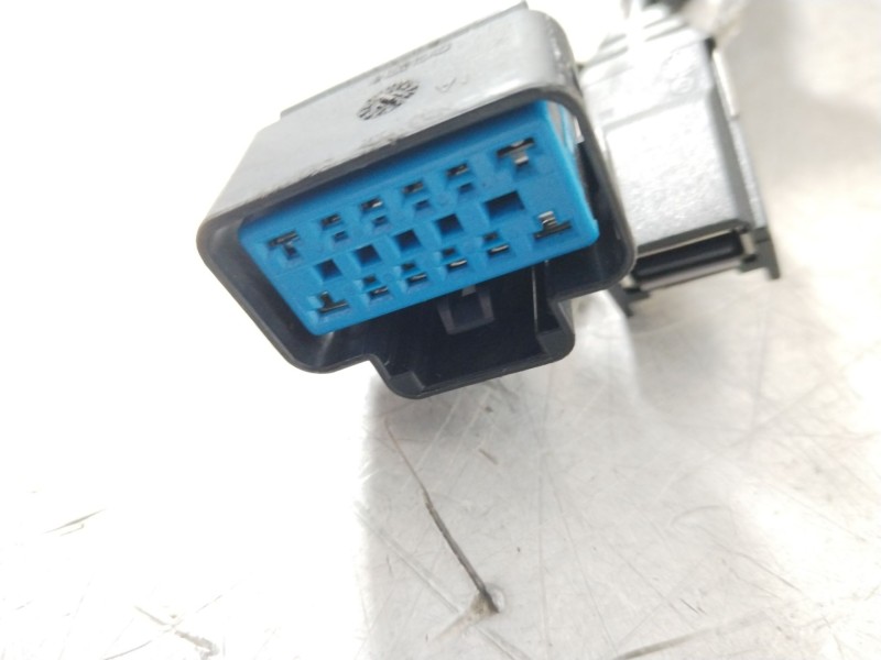 Recambio de consola central para opel ampera (r12) ev 150 referencia OEM IAM 22884525  