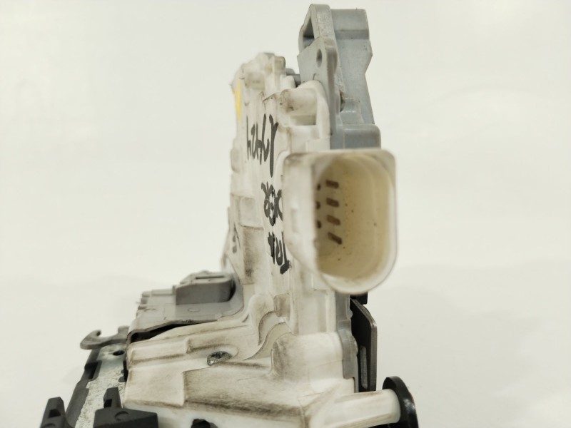 Recambio de cerradura puerta trasera derecha para seat leon (1p1) 1.9 tdi referencia OEM IAM 1P0839016  