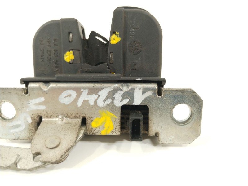 Recambio de cerradura maletero / porton para seat ibiza iii (6l1) 1.9 tdi referencia OEM IAM 6L6827505A  