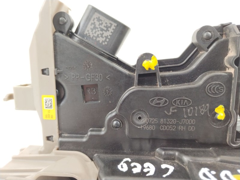 Recambio de cerradura puerta delantera derecha para kia ceed (cd) 1.6 crdi 115 eco-dynamics+ referencia OEM IAM 81320J7000  
