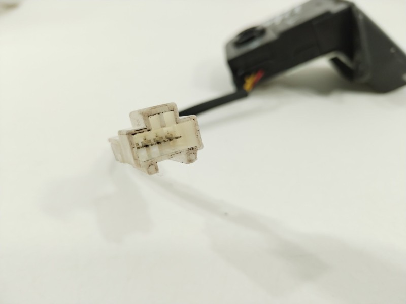 Recambio de cerradura maletero / porton para kia rio basic referencia OEM IAM 812301W210  