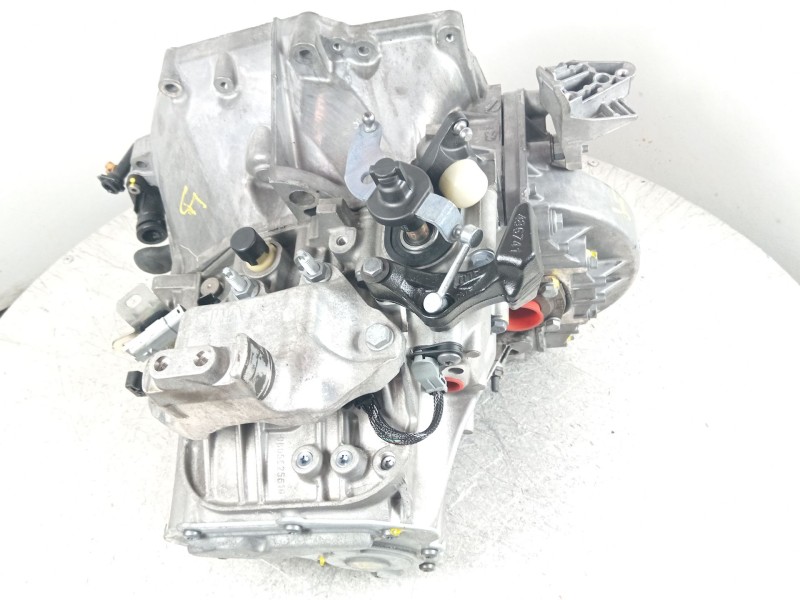 Recambio de caja cambios para citroën c4 picasso ii 1.6 bluehdi 120 referencia OEM IAM 20MB32  