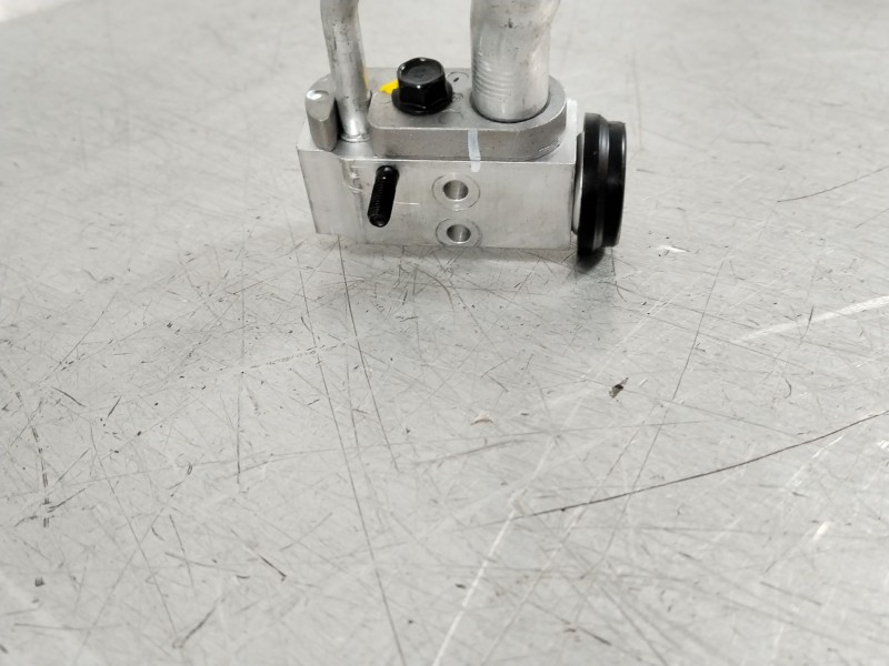 Recambio de tubo aire acondicionado para kia picanto referencia OEM IAM 97775G6540  