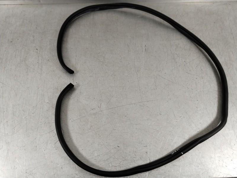 Recambio de gomas contorno puerta para kia picanto referencia OEM IAM 82110G6000  