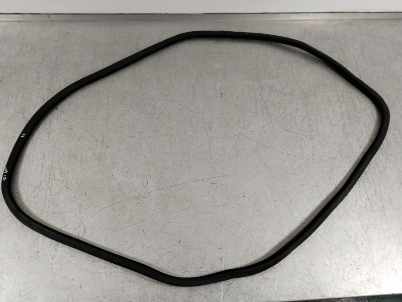 Recambio de gomas contorno puerta para porsche panamera diesel referencia OEM IAM 97053626502  