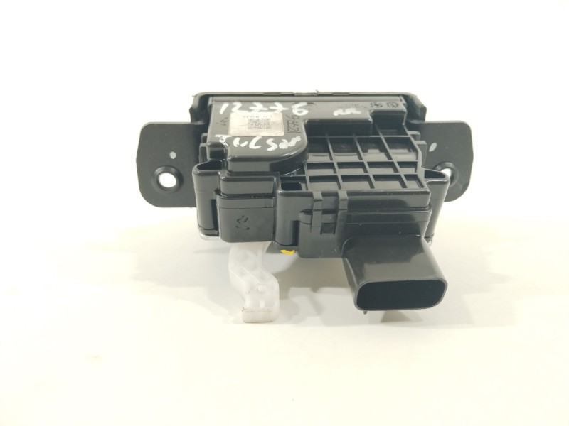 Recambio de cerradura maletero / porton para hyundai tucson essence bluedrive 2wd referencia OEM IAM 81230D3000  