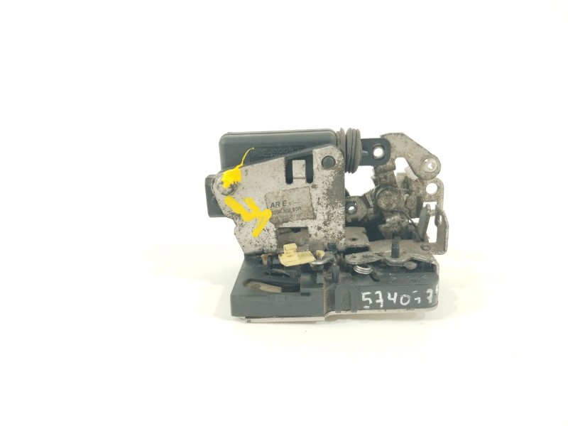 Recambio de cerradura puerta trasera izquierda para dacia duster ambiance 4x2 referencia OEM IAM 825030283R  