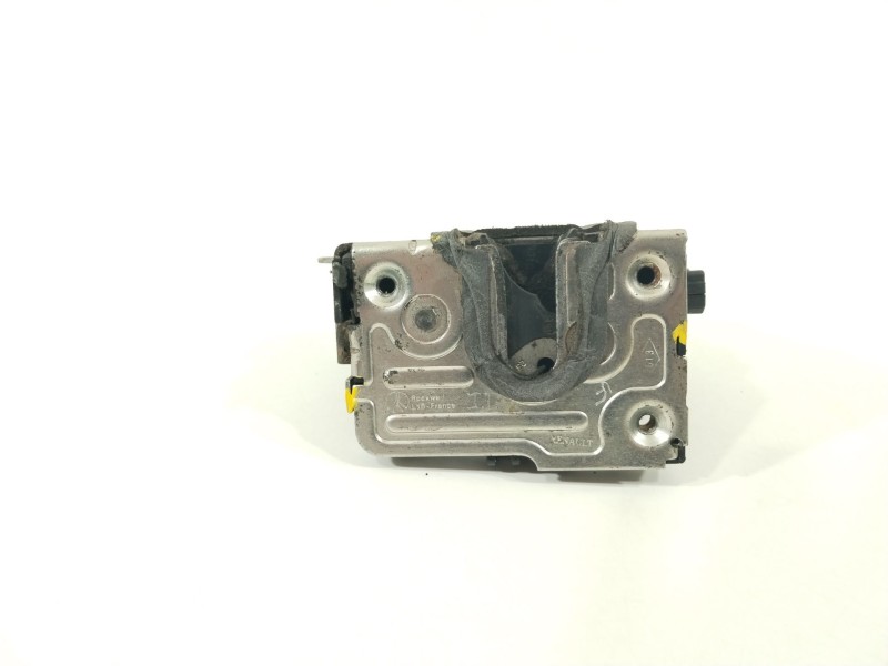 Recambio de cerradura puerta trasera izquierda para dacia duster ambiance 4x2 referencia OEM IAM 825030283R  