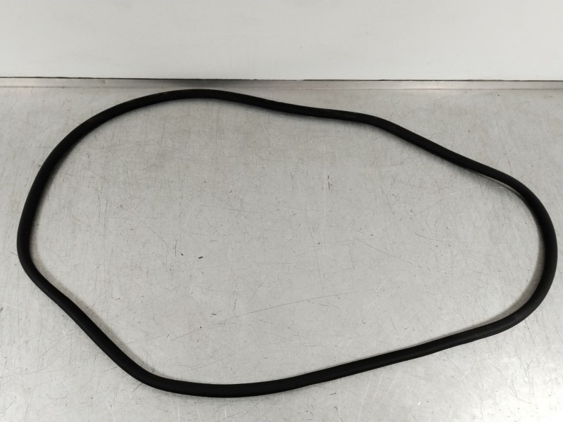 Recambio de gomas contorno puerta para porsche panamera diesel referencia OEM IAM 97053726602  