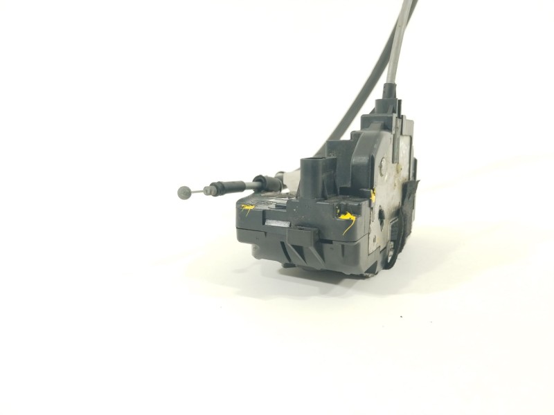 Recambio de cerradura puerta delantera derecha para kia cee´d emotion referencia OEM IAM 813201H060  