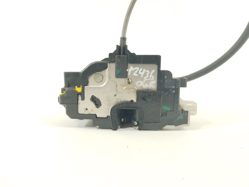 Recambio de cerradura puerta delantera derecha para kia cee´d emotion referencia OEM IAM 813201H060  