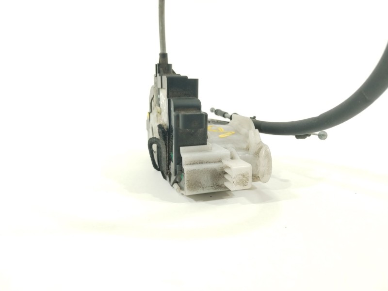 Recambio de cerradura puerta delantera derecha para kia cee´d emotion referencia OEM IAM 813201H060  