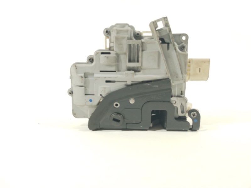 Recambio de cerradura puerta trasera izquierda para volkswagen passat variant (365) r-line bluemotion referencia OEM IAM 3C48390