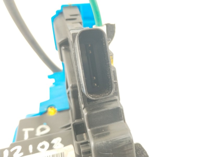 Recambio de cerradura puerta trasera derecha para hyundai i30 (gd) 1.4 cat referencia OEM IAM 81420A6000  