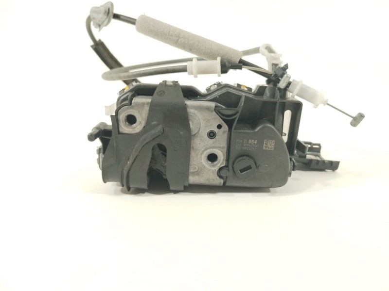 Recambio de cerradura puerta trasera derecha para citroën c3 collection referencia OEM IAM 123984  