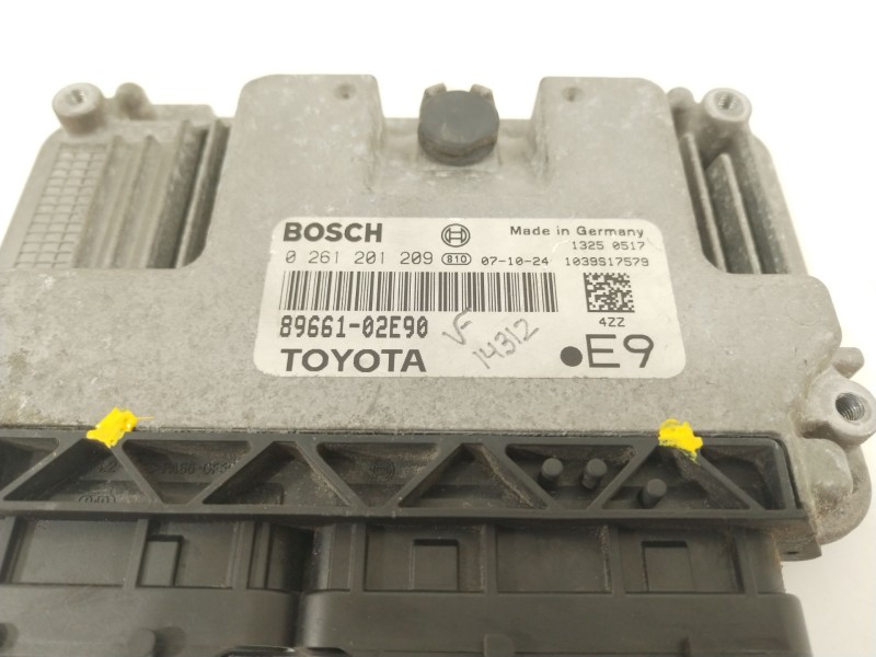 Recambio de centralita motor uce para toyota auris (_e15_) 1.4 (zze150_) referencia OEM IAM 8966102E90  0261201209