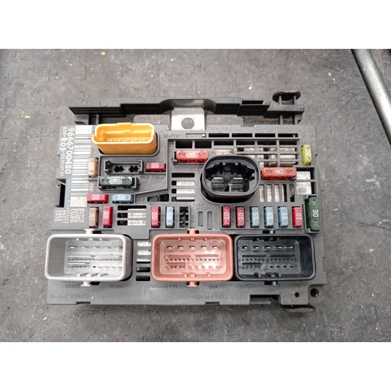 Recambio de caja reles / fusibles para peugeot 308 i (4a_, 4c_) 1.6 hdi referencia OEM IAM 9666700480  BSMR0500