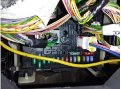 Recambio de caja reles / fusibles para citroën c4 picasso i monospace (ud_) 1.6 thp 155 referencia OEM IAM 9678477180  