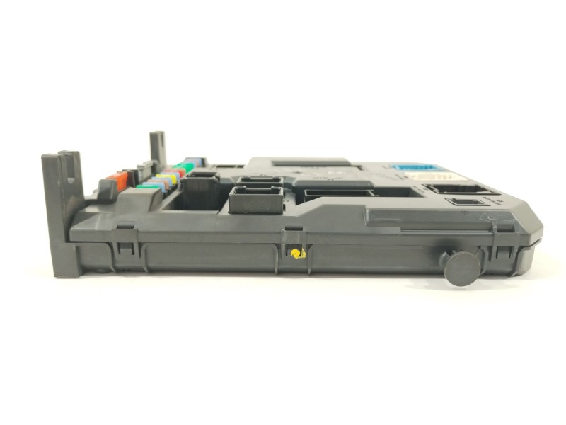 Recambio de caja reles / fusibles para citroën c3 collection referencia OEM IAM 9666952280  
