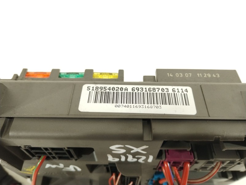 Recambio de caja reles / fusibles para bmw x5 (e70) 3.0d referencia OEM IAM 518954020A 0074011693168703 6931687036114