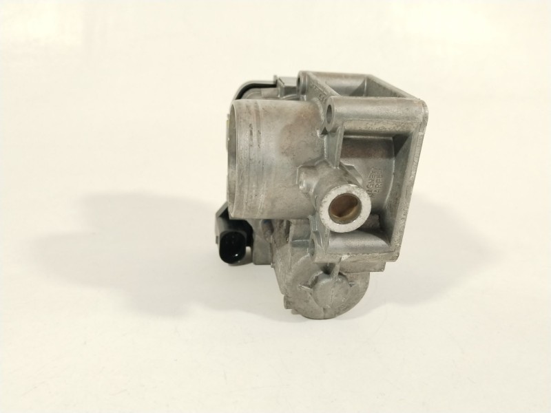 Recambio de caja mariposa para ford ka (ccu) grand prix iii referencia OEM IAM 40GTE3F  